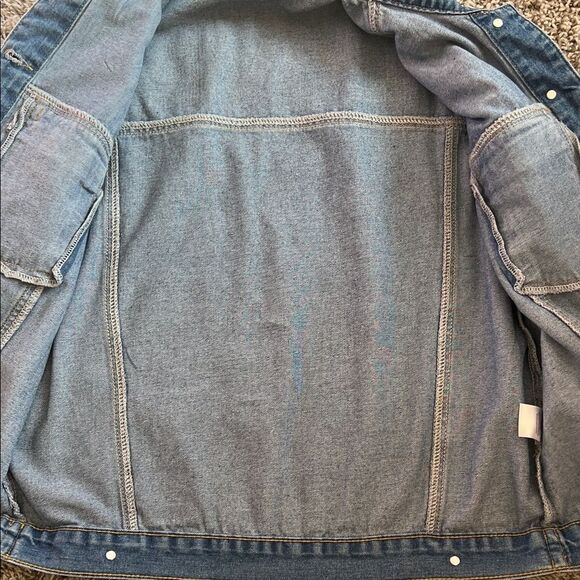 Like New! Blue Denim Jacket with 'LOVE' Embellishment Size and Brand Unknown - Picture 12 of 13